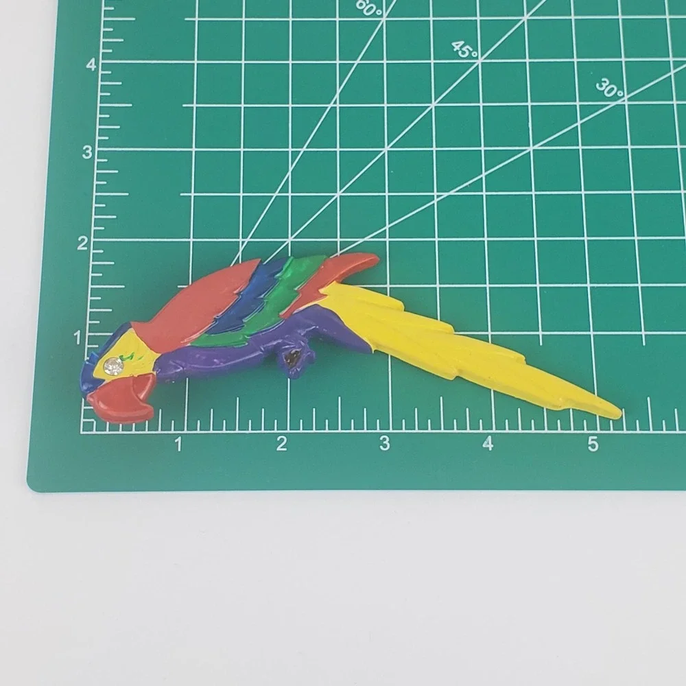 Large Colorful Plastic Enamel Parrot Bird Brooch Lapel Pin Tropical Vacation